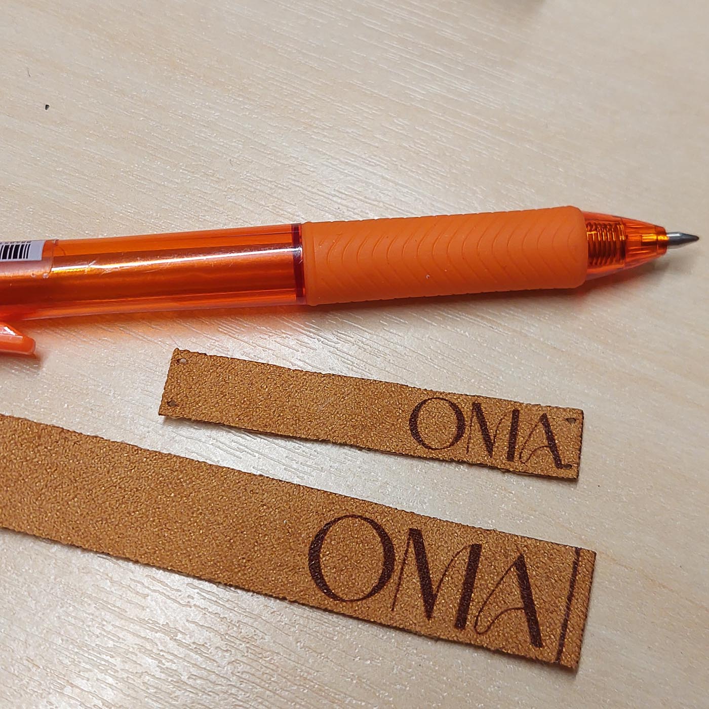 Pruun kangast eritellimus silt oma logo või kujundusega