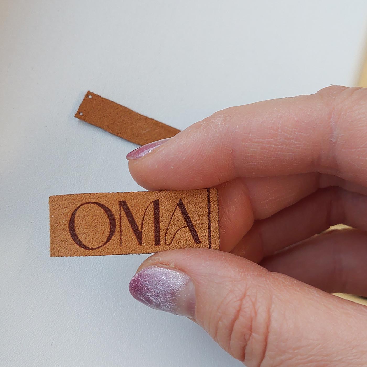 Pruun kangast eritellimus silt oma logo või kujundusega