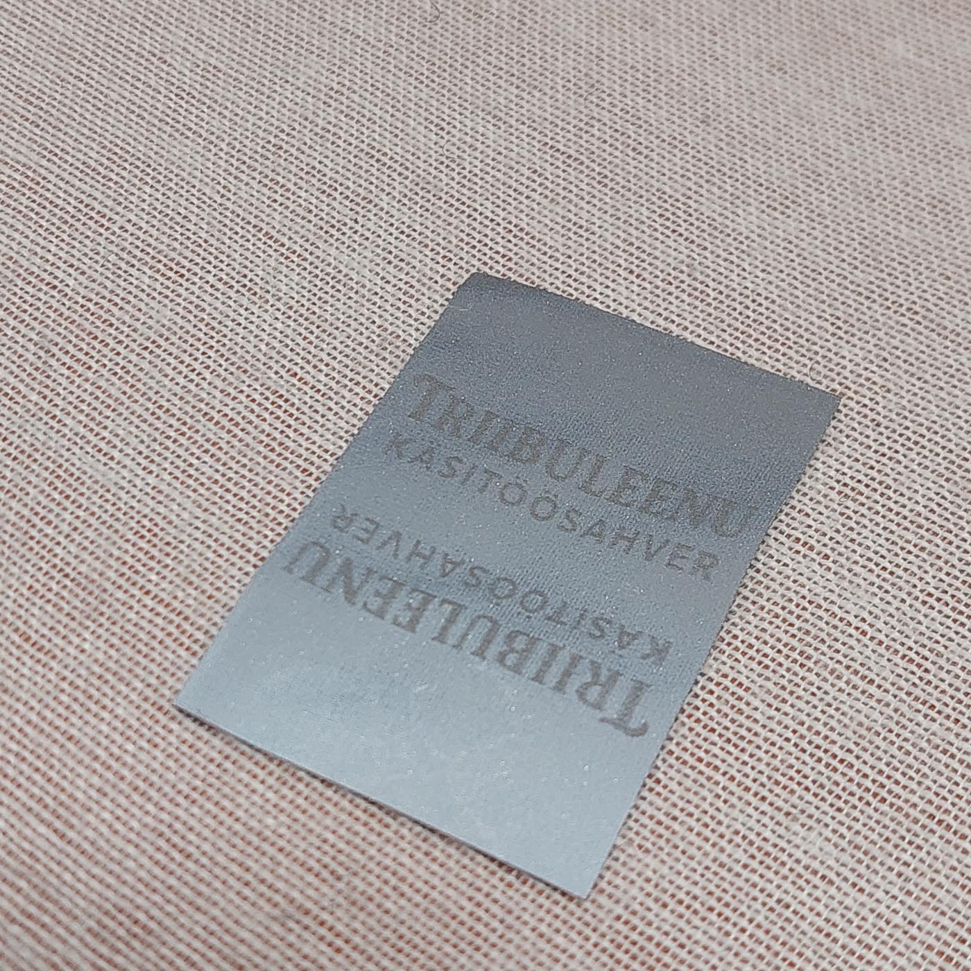 Helkurkangast silt oma kujundusega